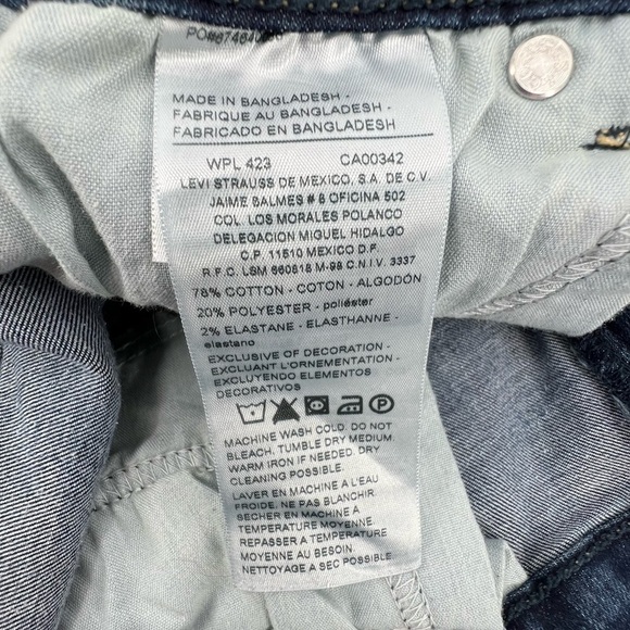 Levi's Denizen Modern Cuffed Hem Denim Jean Shorts Size 28 Women's - Picture 6 of 6